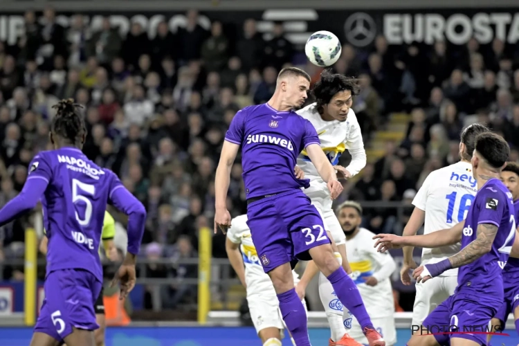 Il ne jouerait dans aucune autre équipe du top 6 : qu'est-ce qui cloche avec Leander Dendoncker à Anderlecht ?